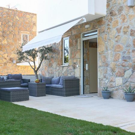 Villa Douglas - Private Pool, Bbq, 4Bdrms, View Pefkochori Zewnętrze zdjęcie