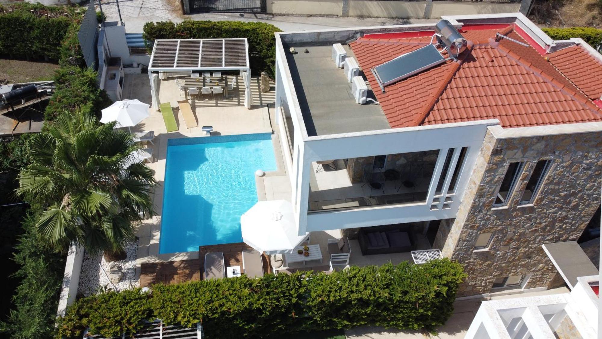 Villa Douglas - Private Pool, Bbq, 4Bdrms, View Pefkochori Zewnętrze zdjęcie