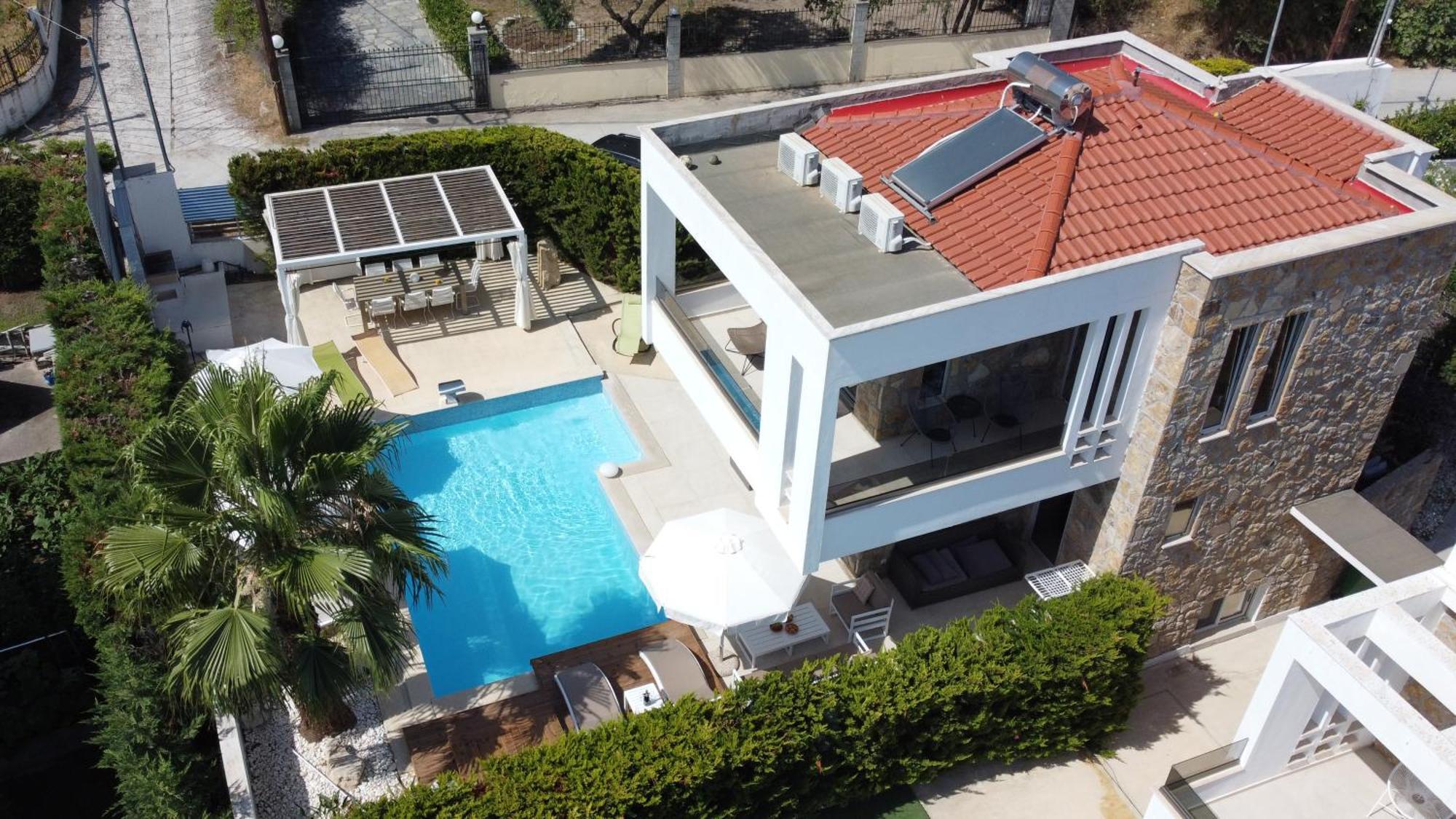 Villa Douglas - Private Pool, Bbq, 4Bdrms, View Pefkochori Zewnętrze zdjęcie