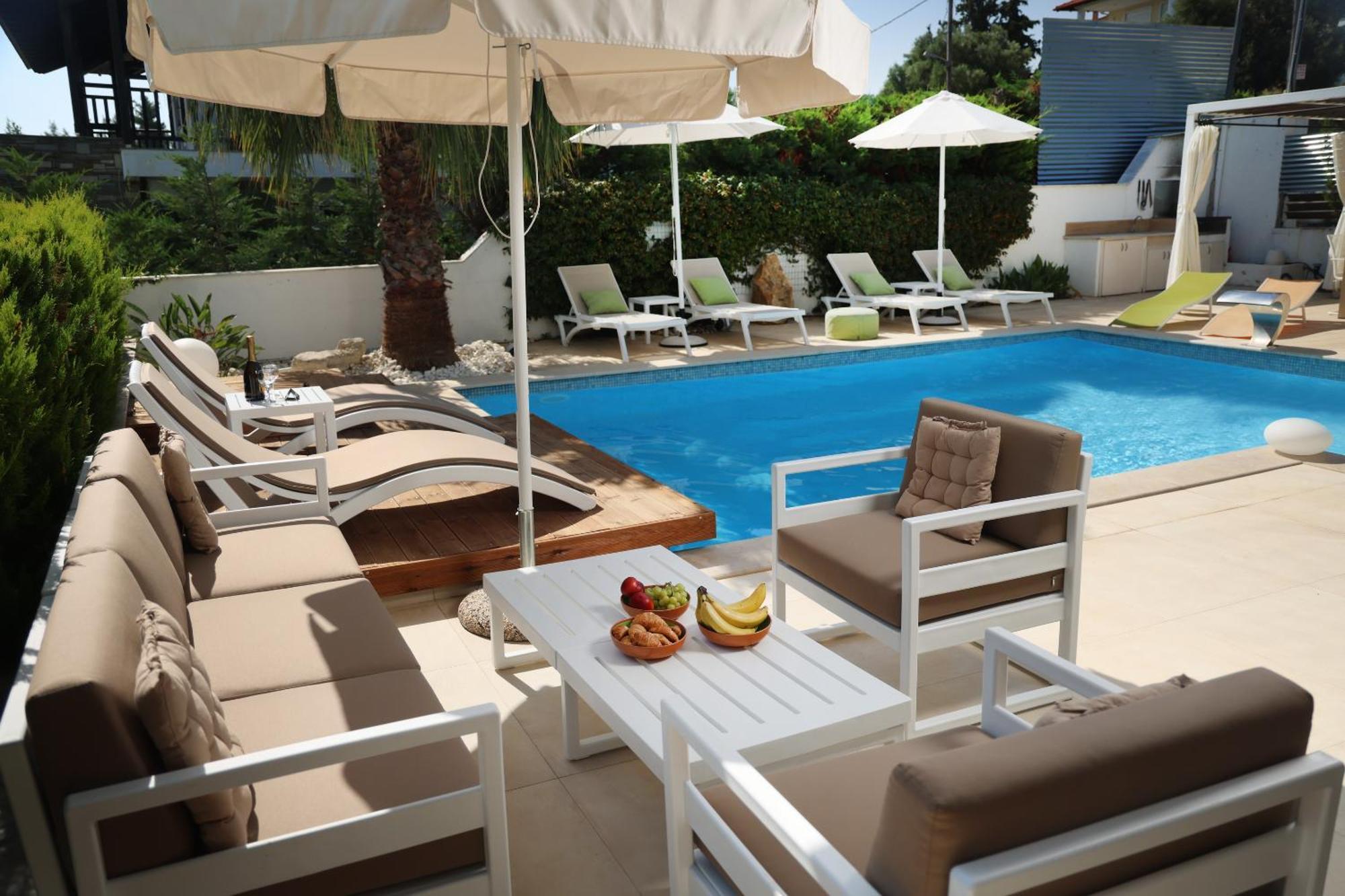 Villa Douglas - Private Pool, Bbq, 4Bdrms, View Pefkochori Zewnętrze zdjęcie