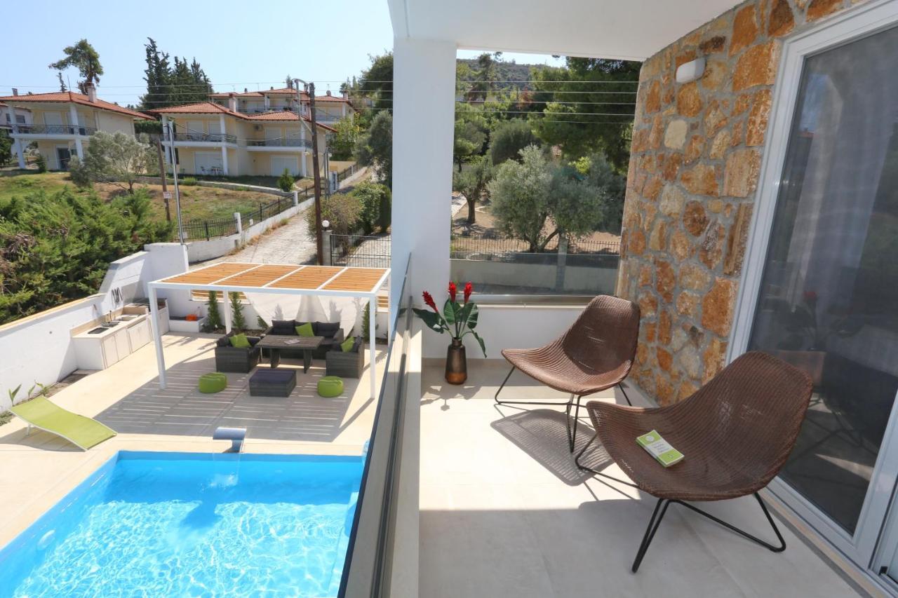 Villa Douglas - Private Pool, Bbq, 4Bdrms, View Pefkochori Zewnętrze zdjęcie